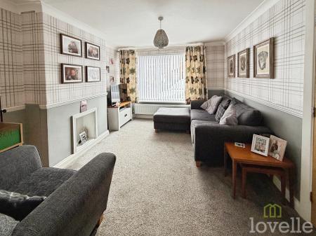 3 bedroom Semi-detached house for sale in Malton Road, North Hykeham, LN6