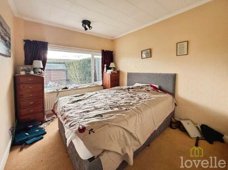 2 bedroom Bungalow for sale in Green Lane, North Hykeham, LN6