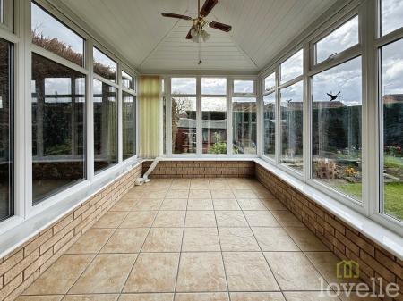 2 bedroom Bungalow for sale in Green Lane, North Hykeham, LN6