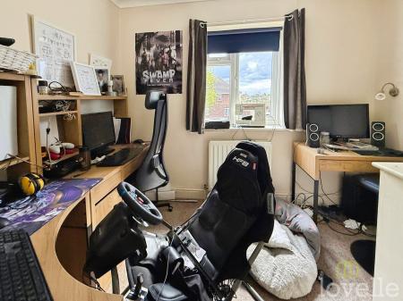 5 bedroom Semi-detached house for sale in De Wint Avenue, Lincoln, LN6