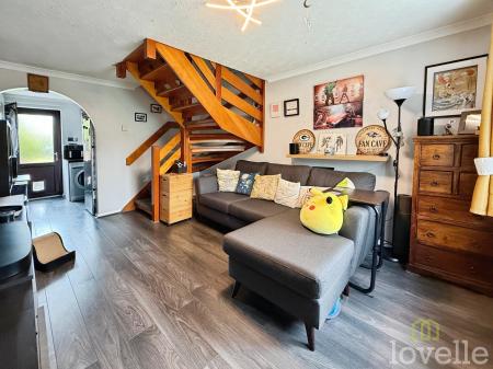 2 bedroom Semi-detached house for sale in Elsham Close, Lincoln, LN6