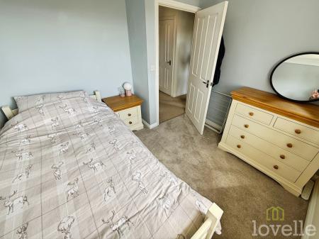 3 bedroom Semi-detached house for sale in Woodfield Avenue, Lincoln, LN6