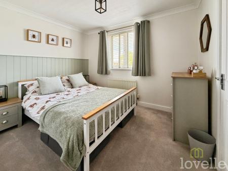 3 bedroom Semi-detached house for sale in Woodfield Avenue, Lincoln, LN6