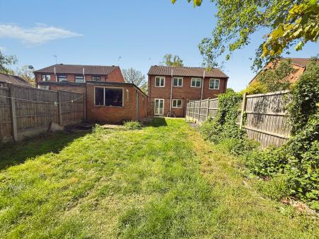 3 bedroom Semi-detached house to let in Woodvale Close, Lincoln, LN6