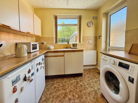 3 bedroom Semi-detached house for sale in Park Avenue, Lincoln, LN6