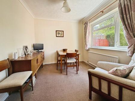 3 bedroom Semi-detached house for sale in Park Avenue, Lincoln, LN6