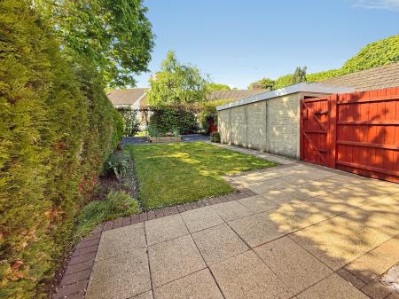 3 bedroom Semi-detached house for sale in Park Avenue, Lincoln, LN6