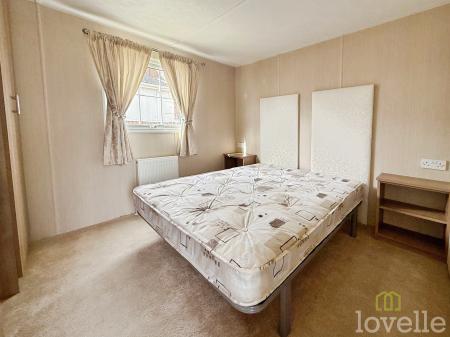 2 bedroom Park home for sale in Meadow Farm, North Hykeham, LN6