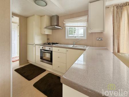 2 bedroom Park home for sale in Meadow Farm, North Hykeham, LN6