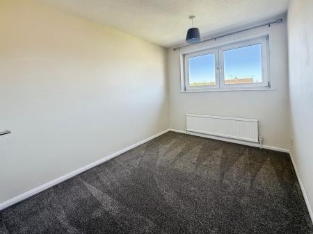3 bedroom Semi-detached house to let in Bangor Close, Lincoln, LN5