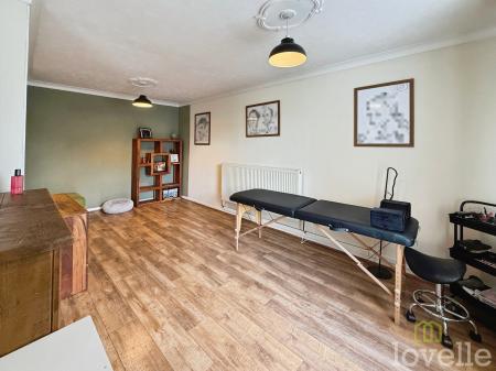 3 bedroom Terraced House for sale in Braemer Road, Collingham, NG23
