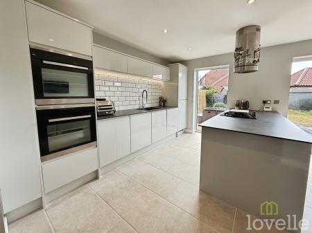 3 bedroom Terraced House for sale in Braemer Road, Collingham, NG23