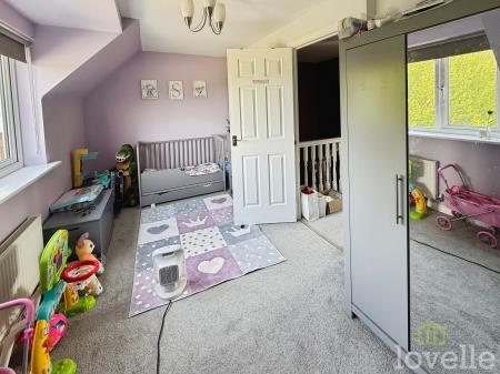 3 bedroom Semi-detached house for sale in Richmond Drive, North Hykeham, LN6