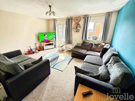 3 bedroom Semi-detached house for sale in Richmond Drive, North Hykeham, LN6