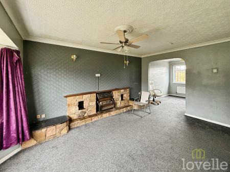 3 bedroom Terraced House for sale in Ravensmoor Close, North Hykeham, LN6