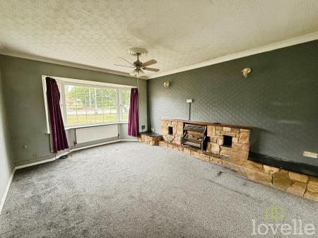 3 bedroom Terraced House for sale in Ravensmoor Close, North Hykeham, LN6