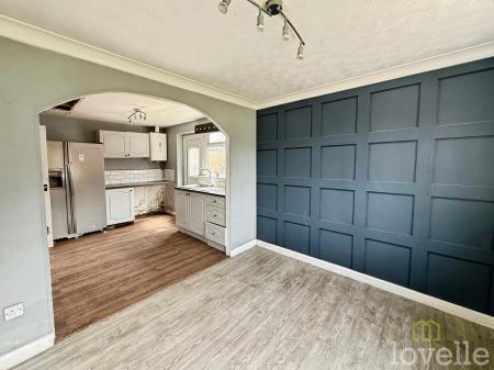 3 bedroom Bungalow for sale in Elvington Close, Lincoln, LN6
