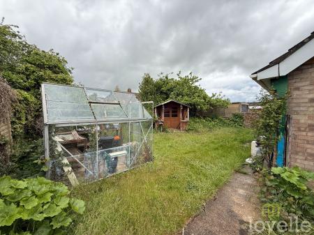 3 bedroom Bungalow for sale in The Crescent, Bracebridge Heath, LN4