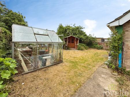3 bedroom Bungalow for sale in The Crescent, Bracebridge Heath, LN4