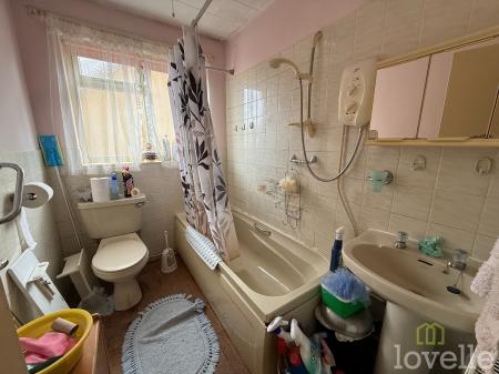 3 bedroom Bungalow for sale in The Crescent, Bracebridge Heath, LN4