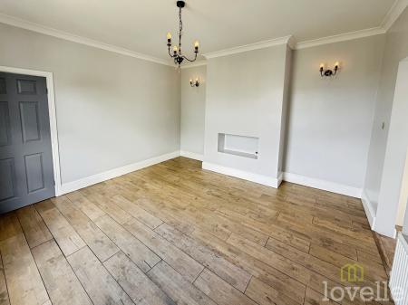 3 bedroom Semi-detached house for sale in Lincoln Road, North Hykeham, LN6