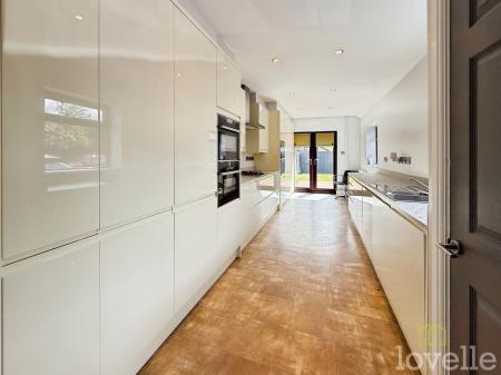 3 bedroom Semi-detached house for sale in Lincoln Road, North Hykeham, LN6