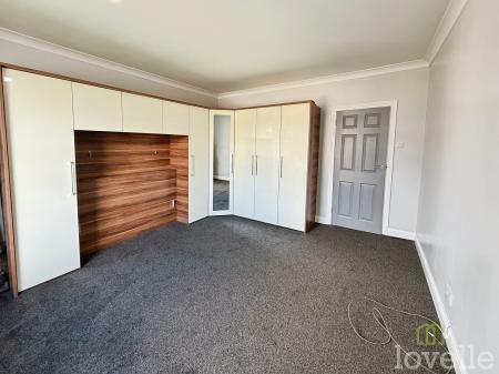 3 bedroom Semi-detached house for sale in Lincoln Road, North Hykeham, LN6