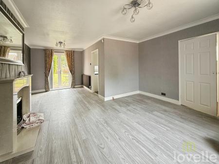 3 bedroom Semi-detached house to let in Cotman road, Lincoln, LN6