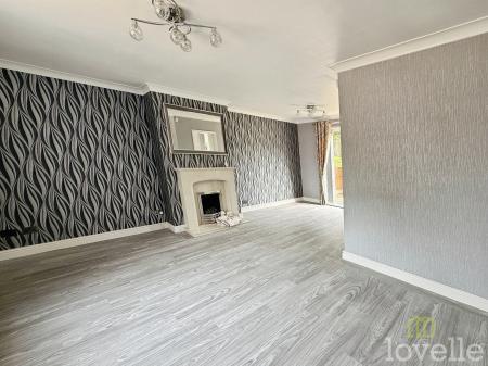 3 bedroom Semi-detached house to let in Cotman road, Lincoln, LN6