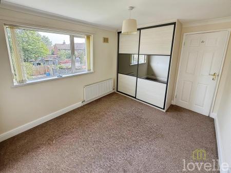 3 bedroom Semi-detached house to let in Cotman road, Lincoln, LN6