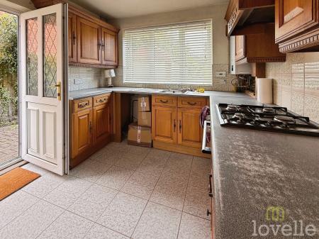 3 bedroom Detached house for sale in Western Crescent, Lincoln, LN6
