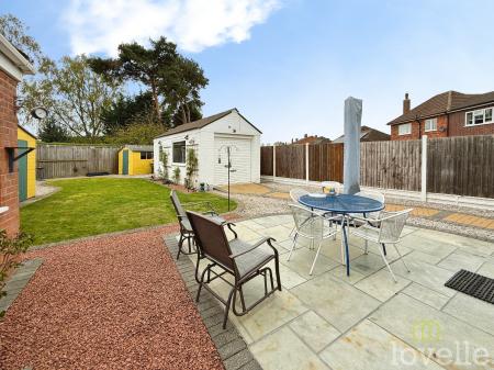 3 bedroom Bungalow for sale in Westwood Drive, Lincoln, LN6