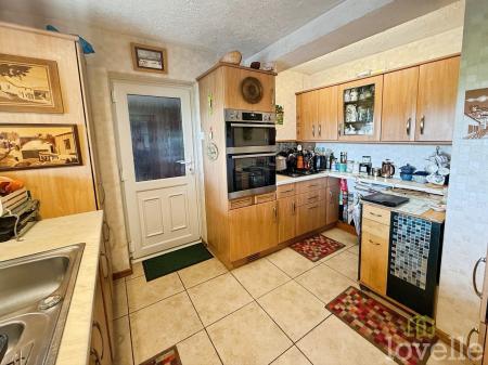 4 bedroom Semi-detached house for sale in Granson Way, Washingborough, LN4