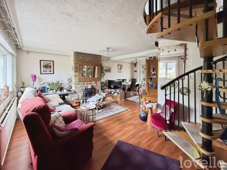 4 bedroom Semi-detached house for sale in Granson Way, Washingborough, LN4