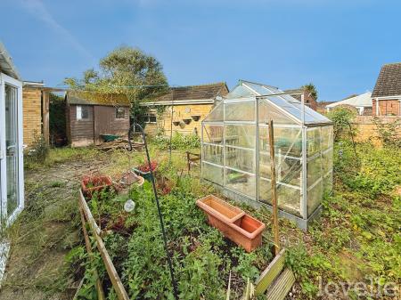 3 bedroom Bungalow for sale in Grantham Road, Waddington, LN5