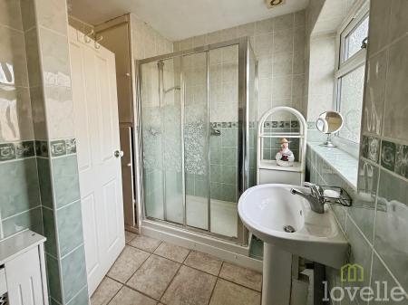 3 bedroom Bungalow for sale in Grantham Road, Waddington, LN5