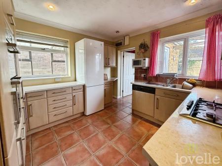 3 bedroom Bungalow for sale in Grantham Road, Waddington, LN5
