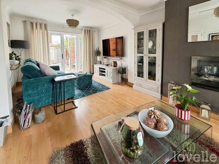 3 bedroom Semi-detached house for sale in Richards Avenue, Lincoln, LN6