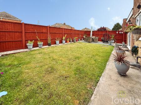 3 bedroom Semi-detached house for sale in Richards Avenue, Lincoln, LN6