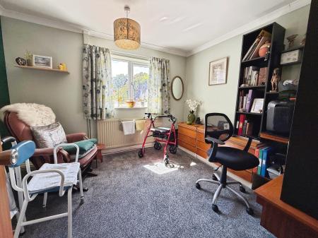 2 bedroom Bungalow for sale in Hadleigh Drive, Lincoln, LN6