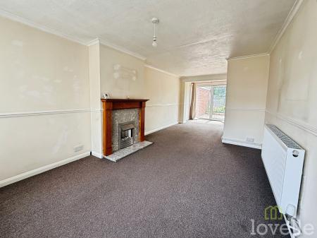 3 bedroom Semi-detached house for sale in Chestnut Road, North Hykeham, LN6