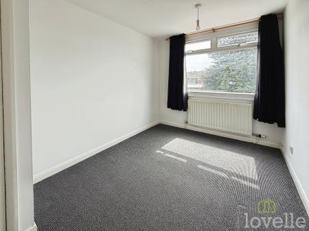 3 bedroom Semi-detached house for sale in Chestnut Road, North Hykeham, LN6