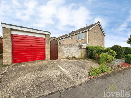 2 bedroom Terraced House for sale in Malvern Avenue, Lincoln, LN4