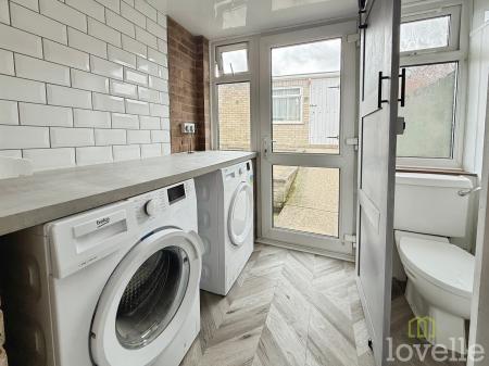 2 bedroom Terraced House for sale in Malvern Avenue, Lincoln, LN4