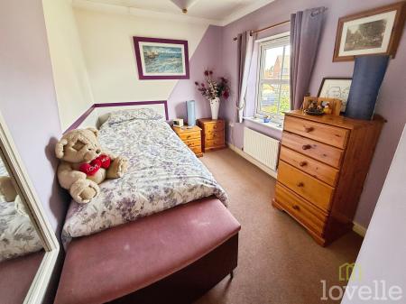 3 bedroom Detached house for sale in Privet Walk, Witham St Hughs, LN6