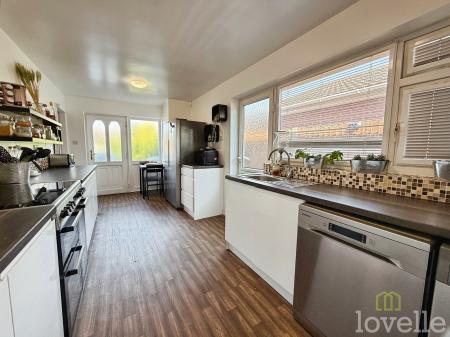 3 bedroom Bungalow for sale in Jaguar Drive, North Hykeham, LN6