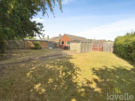 2 bedroom Bungalow for sale in St Hilarys Close, Lincoln, LN6