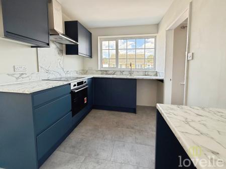 2 bedroom Bungalow for sale in St Hilarys Close, Lincoln, LN6