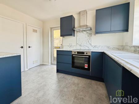 2 bedroom Bungalow for sale in St Hilarys Close, Lincoln, LN6