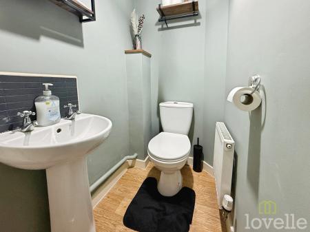 3 bedroom End of terrace house for sale in Pinewood Crescent, Lincoln, LN6